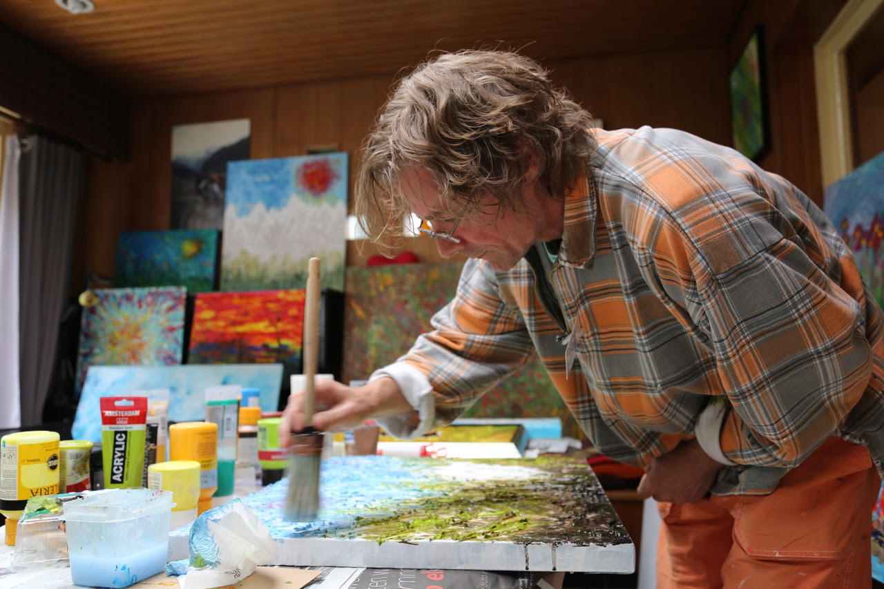 Erik Tanghe working on 'wild roses' during the Okar 2017 event in Kalmthout